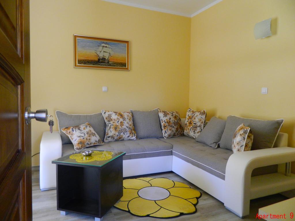 President Bungalows And Apartments Utjeha-Bušat Extérieur photo